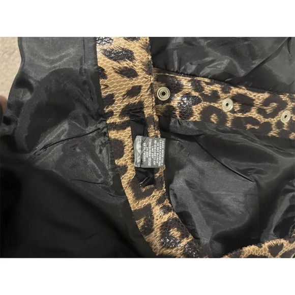 Know One Cares Women's Animal Print Mini Skirt Size M Multicolor - Picture 6 of 7